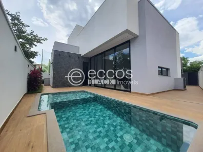 Casa de Condomínio com 3 Quartos à venda, 235m² no Laranjeiras, Uberlândia