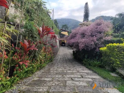 Casa com 5 Quartos à venda, 1830m² no Nogueira, Petrópolis