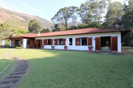 Fazenda/Sítio com 4 Quartos à venda, 516m² no Quebra Frascos, Teresópolis