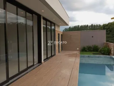 Casa com 4 Quartos à venda, 271m² no Jockey Park, Uberaba