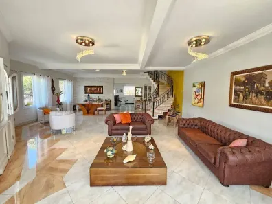 Sobrado com 3 Quartos à venda, 375m² no Parque Residencial Itapeti, Mogi das Cruzes
