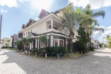 Casa de Condomínio com 4 Quartos para alugar, 390m² no Sarandi, Porto Alegre