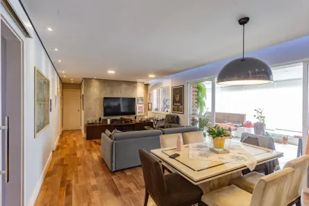 Apartamento com 3 Quartos à venda, 143m² no Vila Gumercindo, São Paulo