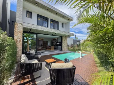 Casa de Condomínio com 4 Quartos à venda, 264m² no XANGRI-LÁ, Xangri-lá