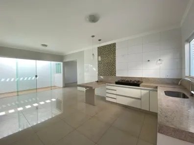 Casa com 3 Quartos à venda, 176m² no Granada, Uberlândia