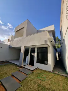 Casa com 3 Quartos à venda, 237m² no Jaraguá, Uberlândia