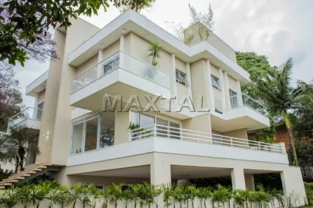Sobrado com 4 Quartos à venda, 506m² no Vila Irmãos Arnoni, São Paulo