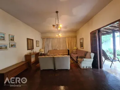 Casa com 3 Quartos à venda, 260m² no Jardim América, Bauru