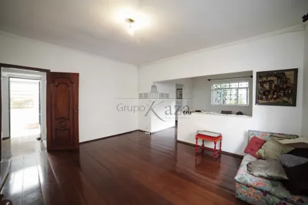 Sobrado com 6 Quartos à venda, 340m² no Sumaré, São Paulo