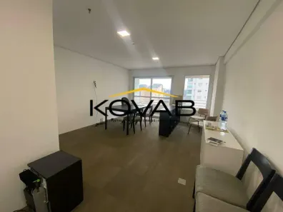 Sala Comercial para alugar, 32m² no Vila Gertrudes, São Paulo