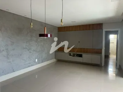 Apartamento com 3 Quartos à venda, 96m² no Segismundo Pereira, Uberlândia