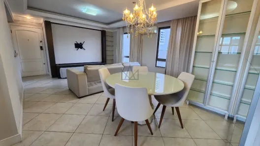 Apartamento com 3 Quartos para alugar, 97m² no Centro, Florianópolis