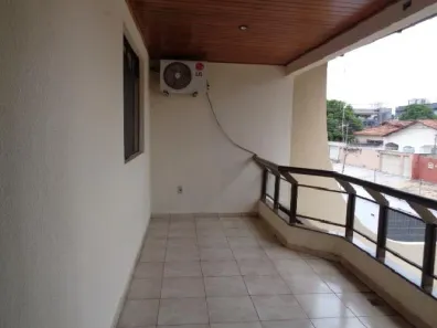 Sobrado com 3 Quartos à venda, 228m² no Jardim América, Goiânia