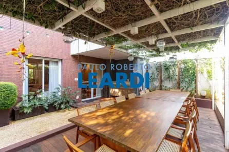 Apartamento com 3 Quartos à venda, 244m² no Pinheiros, São Paulo