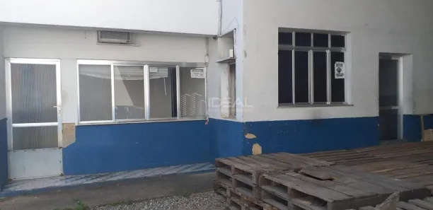 Galpão/Depósito/Armazém com 8 Quartos para alugar, 528m² no Centro, Campos dos Goytacazes