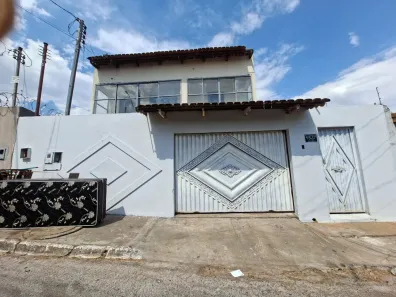 Sobrado com 3 Quartos à venda, 180m² no Setor Morada do Sol, Goiânia