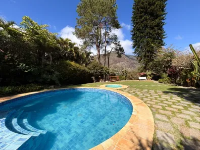 Casa de Condomínio com 4 Quartos à venda, 1600m² no Araras, Petrópolis