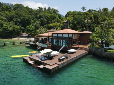 Casa de Condomínio com 7 Quartos para alugar, 800m² no Mombaça, Angra dos Reis