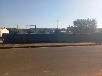 Lote/Terreno para alugar, 686m² no Uvaranas, Ponta Grossa