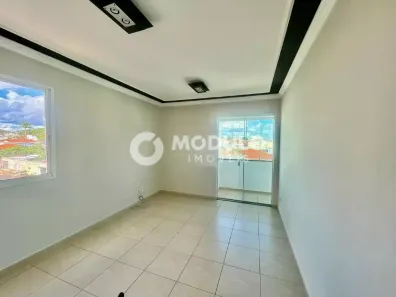 Apartamento com 2 Quartos à venda, 65m² no Segismundo Pereira, Uberlândia