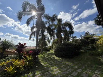 Casa com 4 Quartos à venda, 250m² no Parque Guadalajara, Juiz de Fora