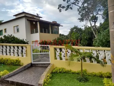 Casa de Condomínio com 3 Quartos à venda, 480m² no Caraguatá, Mairiporã