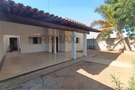 Casa com 4 Quartos para alugar, 130m² no Jardim das Oliveiras, Três Lagoas