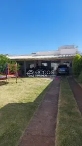 Casa com 2 Quartos à venda, 280m² no Osvaldo Rezende, Uberlândia