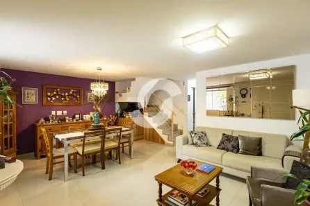 Casa com 4 Quartos à venda, 217m² no Itaipu, Niterói