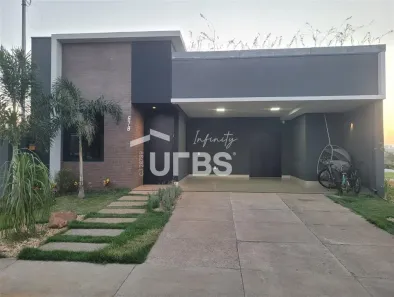Casa de Condomínio com 3 Quartos à venda, 185m² no Jardins Capri, Senador Canedo