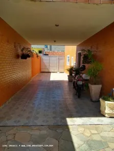 Casa com 3 Quartos à venda, 252m² no Jardim Bongiovani, Presidente Prudente