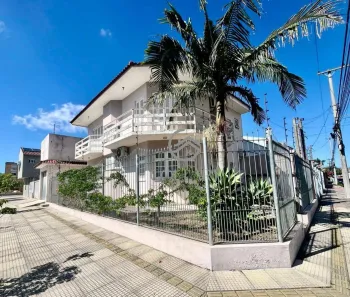 Casa com 3 Quartos à venda, 210m² no Três Vendas, Pelotas