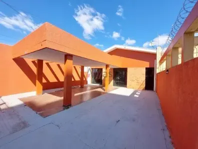 Casa com 3 Quartos para alugar, 260m² no Jardim São Carlos, São Carlos