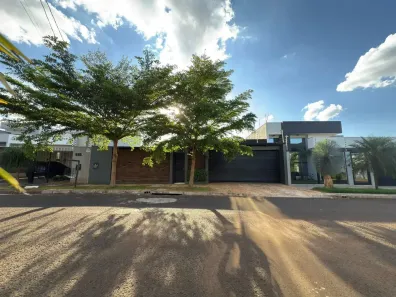 Casa com 3 Quartos à venda, 212m² no Jardim Munique, Maringá