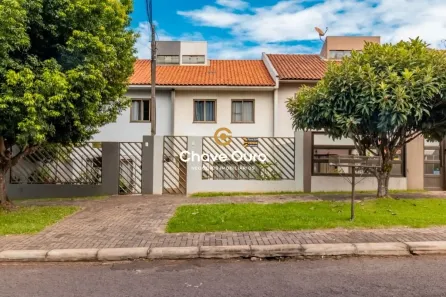 Sobrado com 3 Quartos à venda, 129m² no Centro, Cascavel