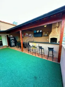 Sobrado com 3 Quartos à venda, 210m² no Jardim das Acácias, São Paulo