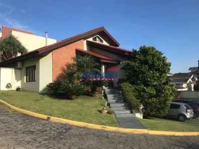 Casa com 3 Quartos à venda, 276m² no Vila Zezé, Jacareí