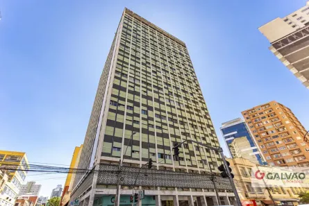 Apartamento com 4 Quartos para alugar, 180m² no Centro, Curitiba