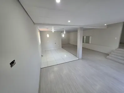 Ponto Comercial para alugar, 150m² no Lamenha Grande, Almirante Tamandaré
