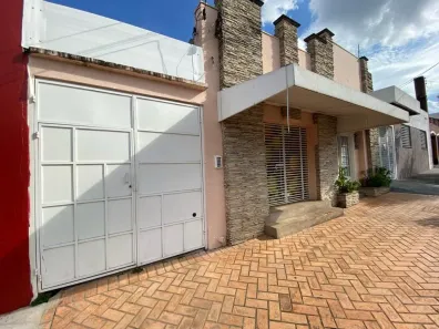 Imóvel Comercial com 2 Quartos à venda, 180m² no Marília, Marília