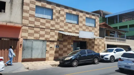 Casa com 3 Quartos à venda, 360m² no Nacional, Contagem