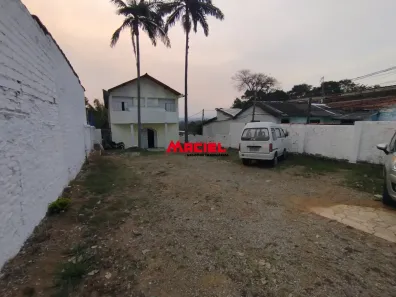 Casa com 5 Quartos para alugar, 250m² no Centro, São José dos Campos