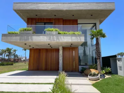 Casa com 4 Quartos à venda, 359m² no Torres, Torres