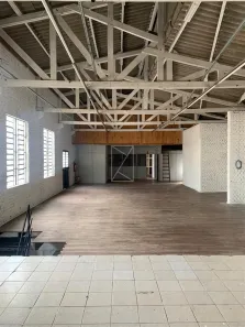 Prédio Comercial para alugar, 450m² no São Victor COHAB, Caxias do Sul