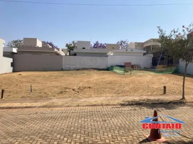 Lote/Terreno à venda, 250m² no Parque Sisi, São Carlos
