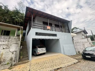 Casa com 2 Quartos para alugar, 125m² no Azambuja, Brusque