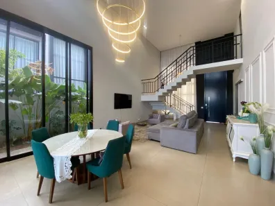 Casa de Condomínio com 4 Quartos à venda, 280m² no Granja Marileusa, Uberlândia