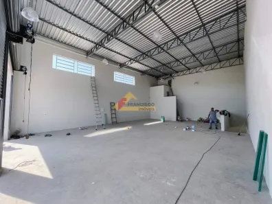 Galpão/Depósito/Armazém para alugar, 350m² no Floresta, Divinópolis