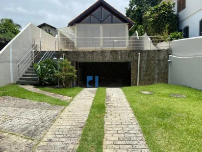 Casa com 3 Quartos à venda, 312m² no Horto Florestal, São Paulo