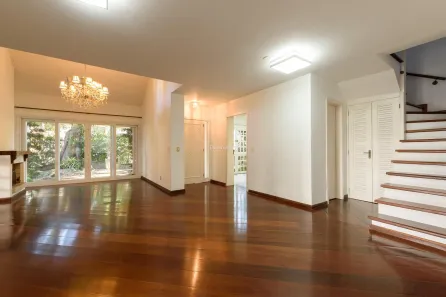 Casa de Condomínio com 4 Quartos para alugar, 302m² no Pedra Redonda, Porto Alegre